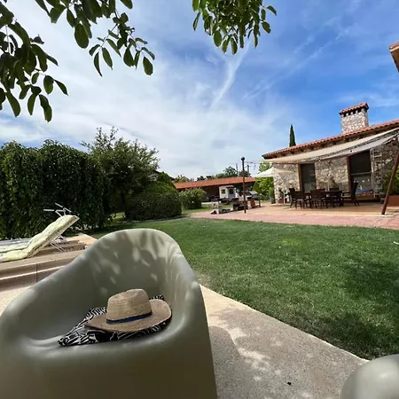 Espacio Shangrila.one Villa